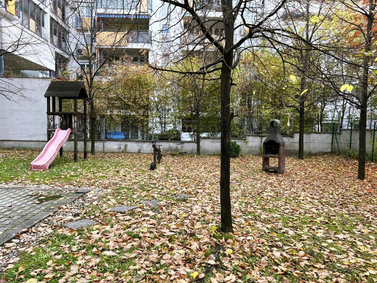 Center Budget Apartment Inside Free Parking Self Check-In Free Streaming Ac Balcony Budapest Esterno foto